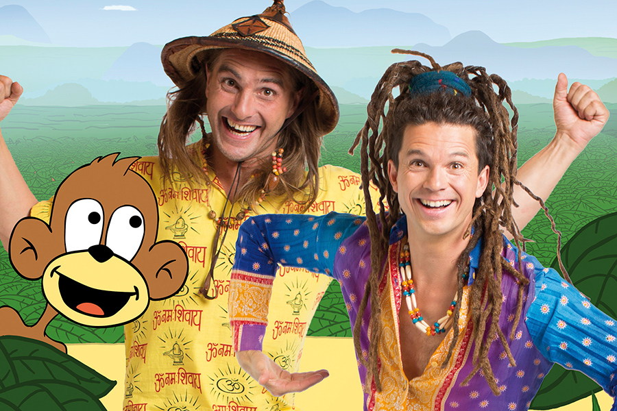 Rotscha_und_Tom_mit_Affe Rodscha aus Kambodscha und Tom Palme